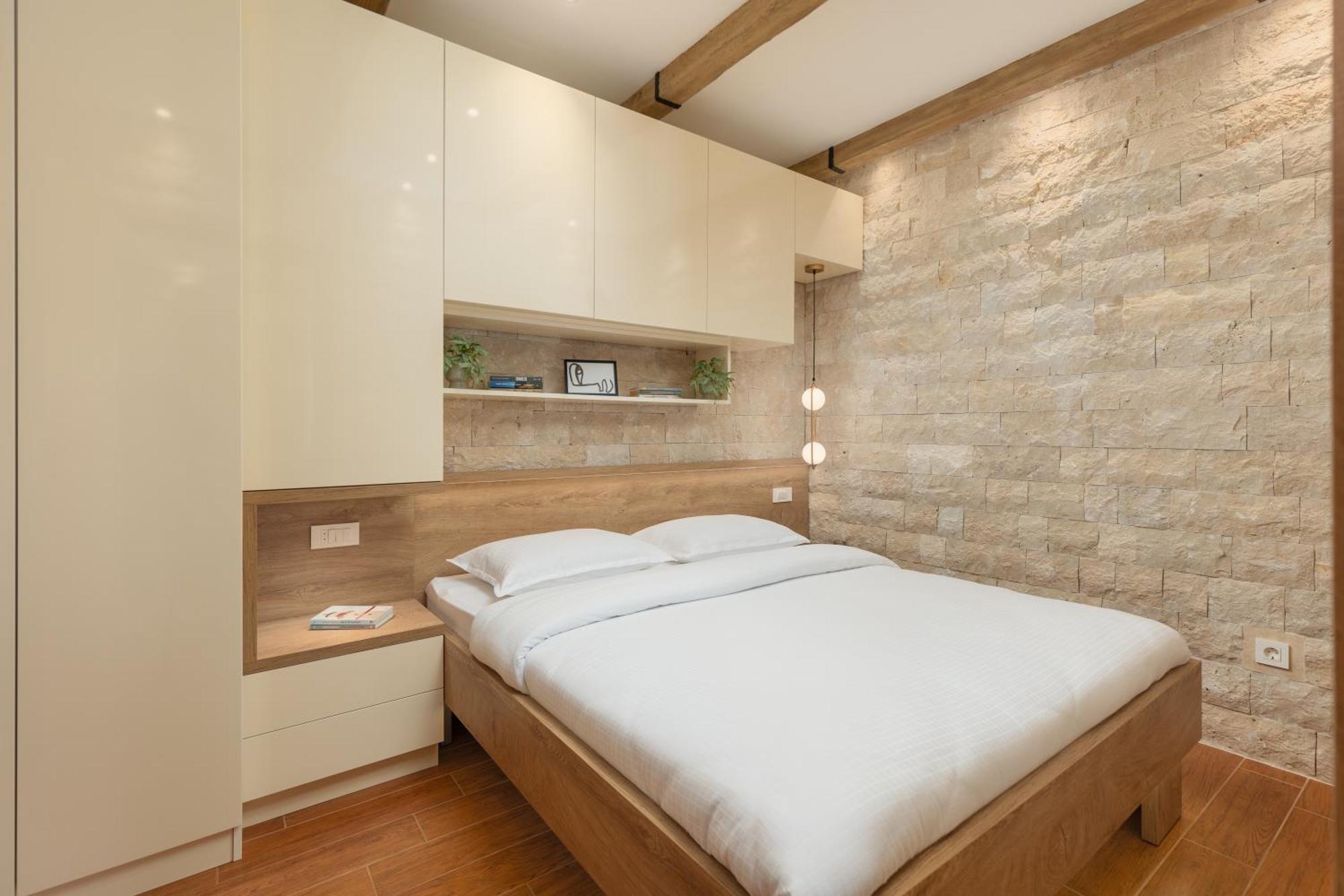 42° North Apartments ティヴァト エクステリア 写真