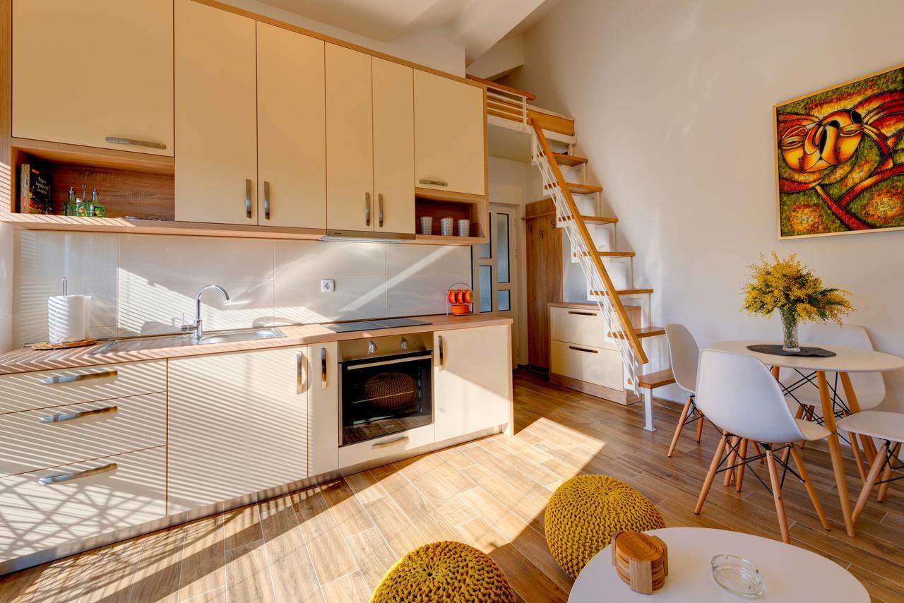42° North Apartments ティヴァト エクステリア 写真