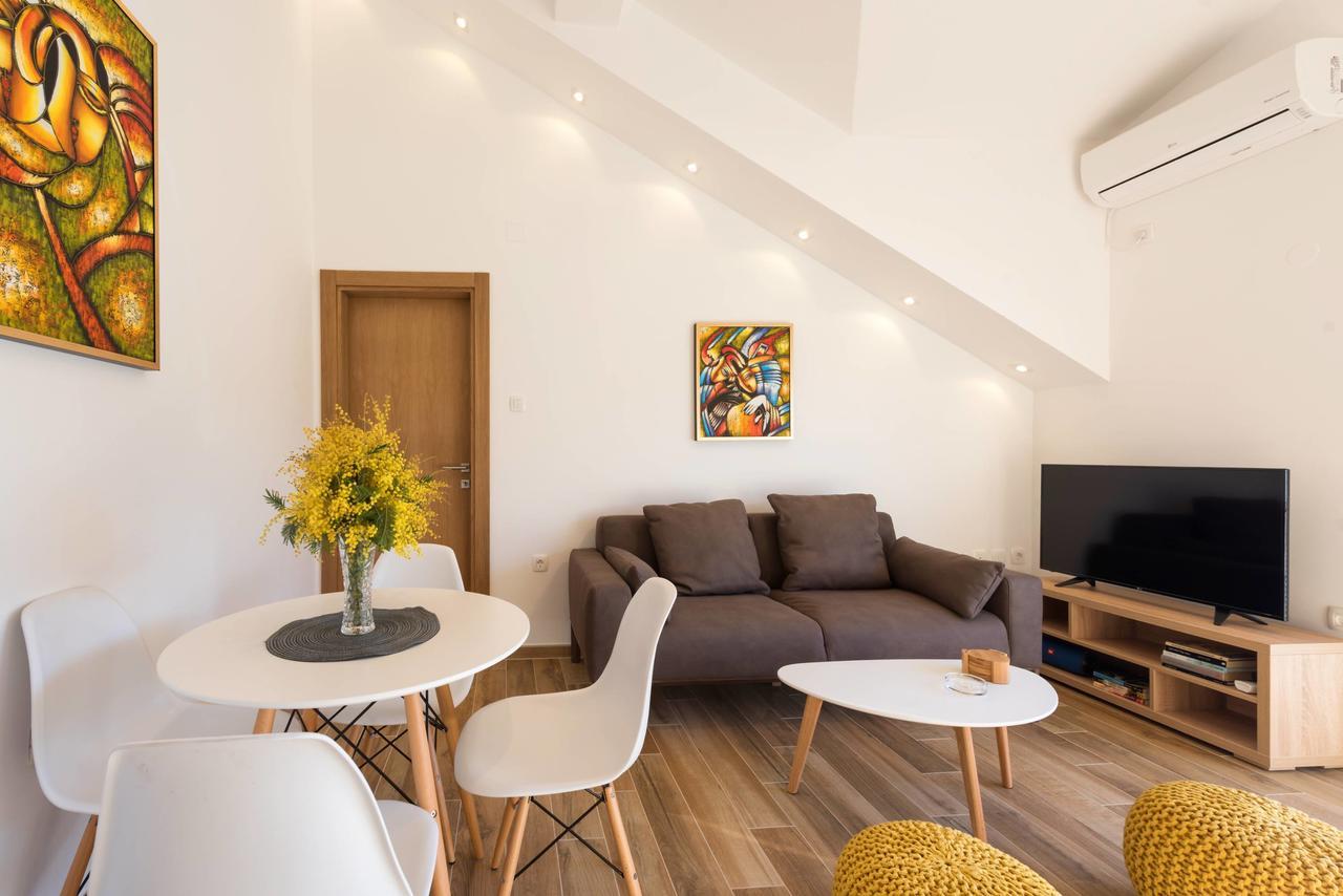 42° North Apartments ティヴァト エクステリア 写真