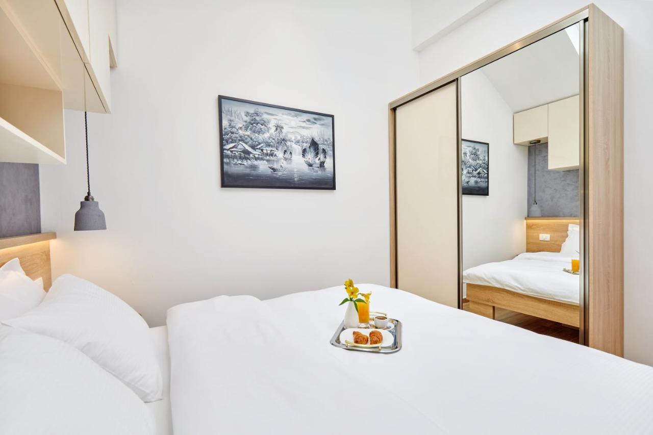 42° North Apartments ティヴァト エクステリア 写真